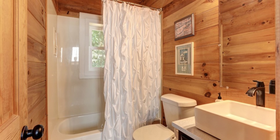 Big Canoe - Respite - Bathroom