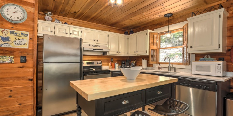 Big Canoe - Respite - Kitchen