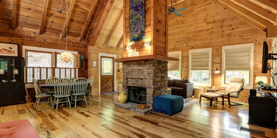 Big Canoe - Respite - Living