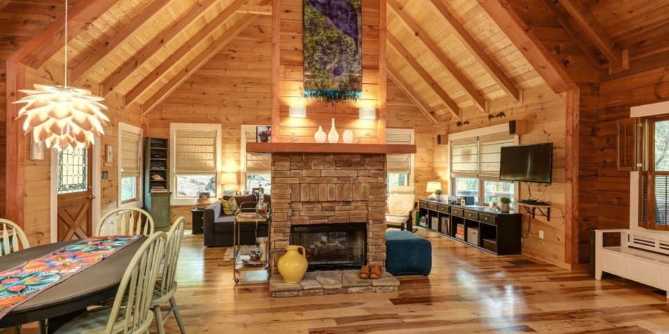 Big Canoe - Respite - Living