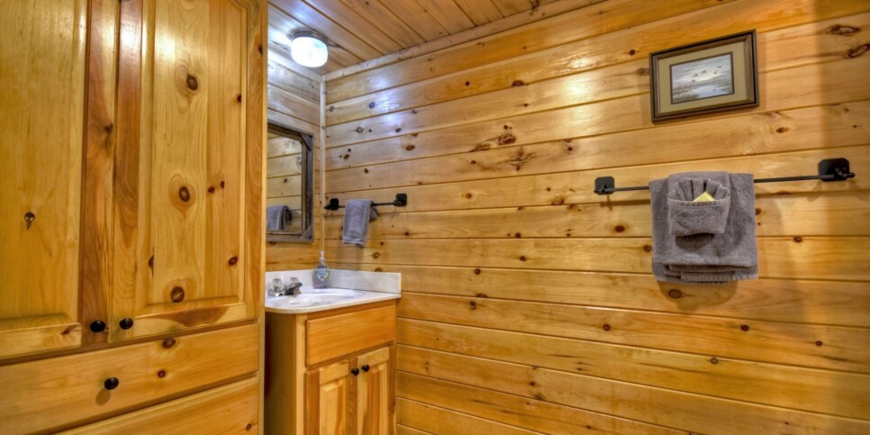 Blue Ridge - K6 Lodge - Bathroom
