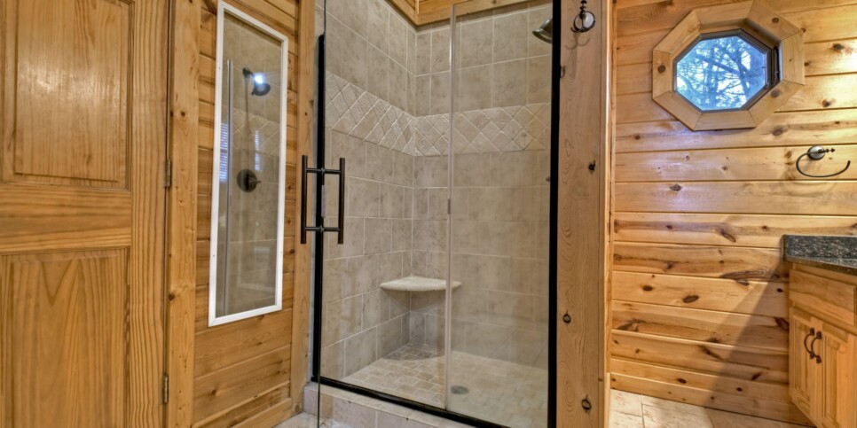 Blue Ridge Cabin - Appalachian Sunrise - Bathroom