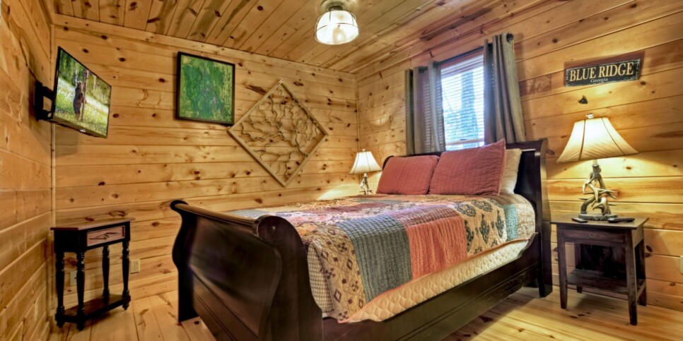 Blue Ridge Cabin - Appalachian Sunrise - Bedroom