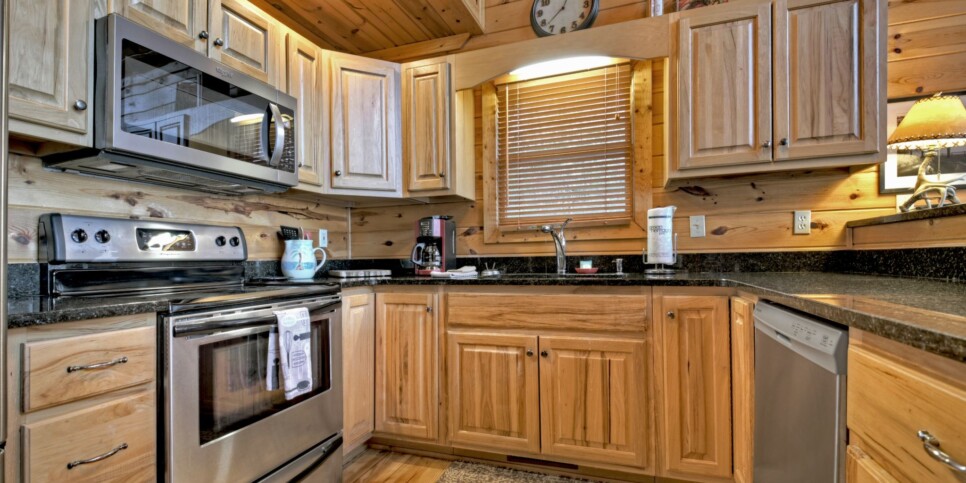 Blue Ridge Cabin - Appalachian Sunrise - Kitchen