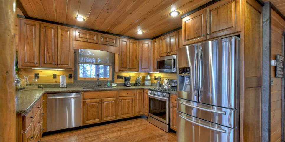 Blue Ridge Cabin - Skyfall - Kitchen