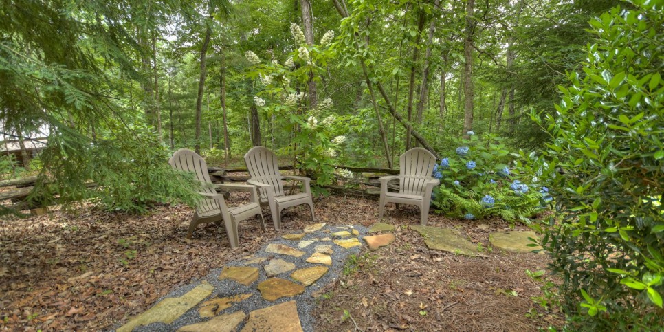 Blue Ridge Cabin - Southern Living Cottage - Exterior