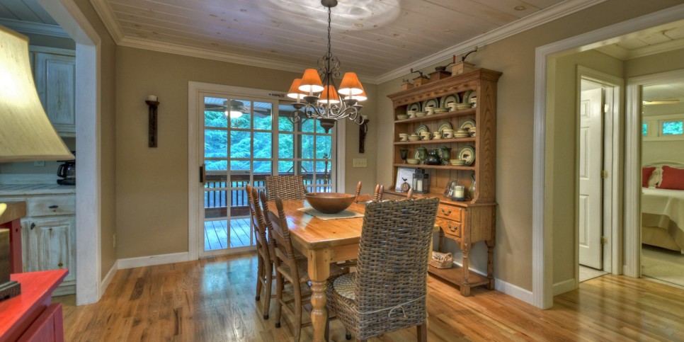 Blue Ridge Cabin - Southern Living Cottage - Kitchen
