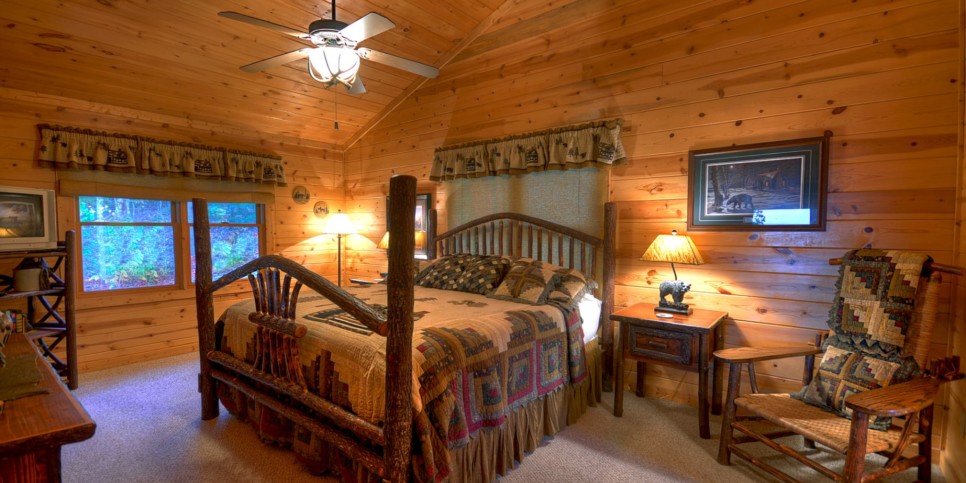 Blue Ridge Cabin - The View - Bedroom