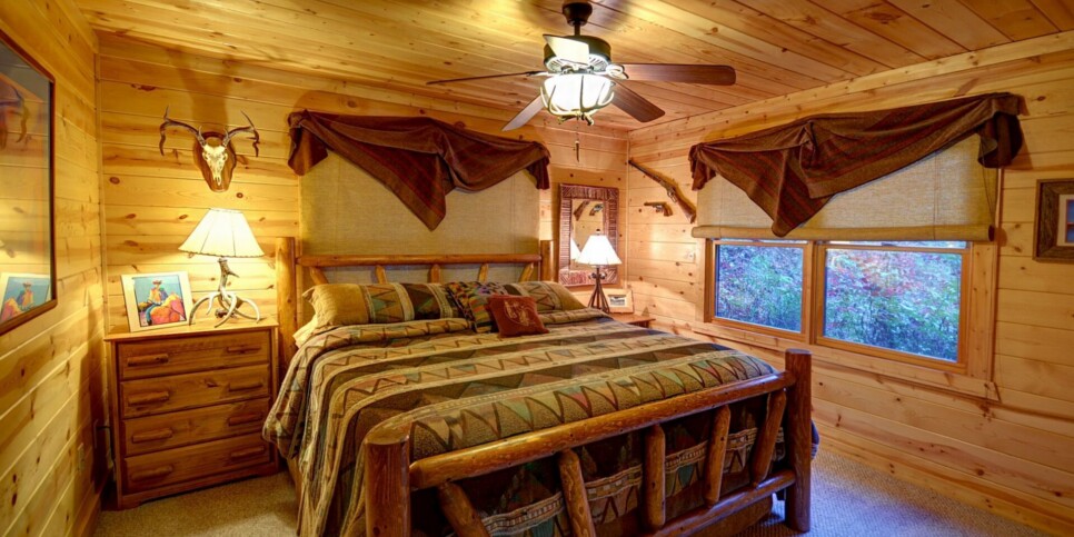 Blue Ridge Cabin - The View - Bedroom