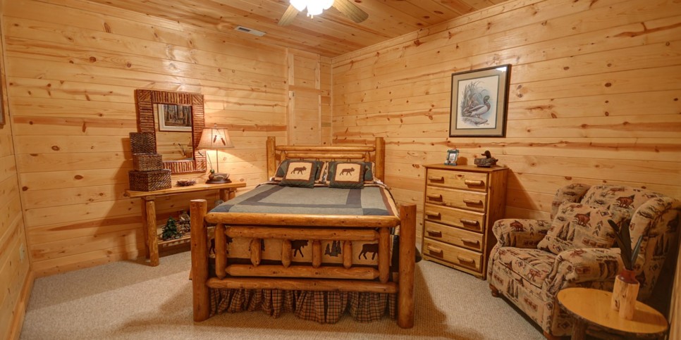 Blue Ridge Cabin - The View - Bedroom