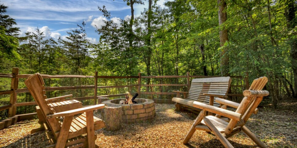 Blue Ridge - Almost Heaven - Exterior