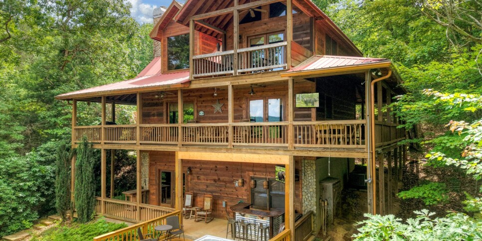 Blue Ridge - Almost Heaven - Exterior