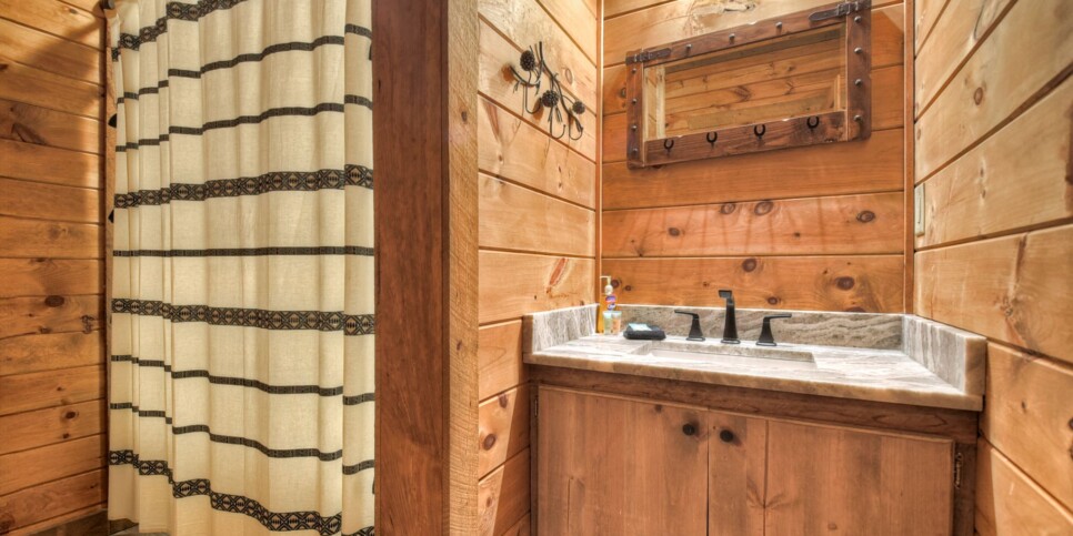 Blue Ridge - Castle Creek - Bathroom