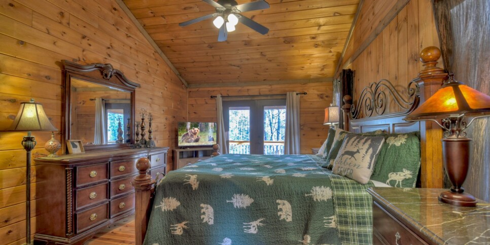 Blue Ridge - Castle Creek - Bedroom