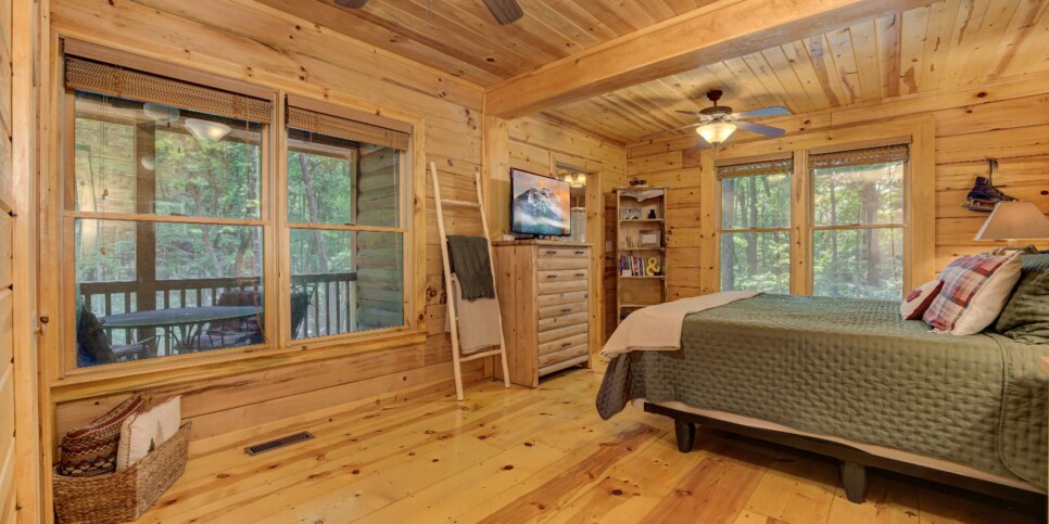 Blue Ridge - Four Seasons - Bedroom