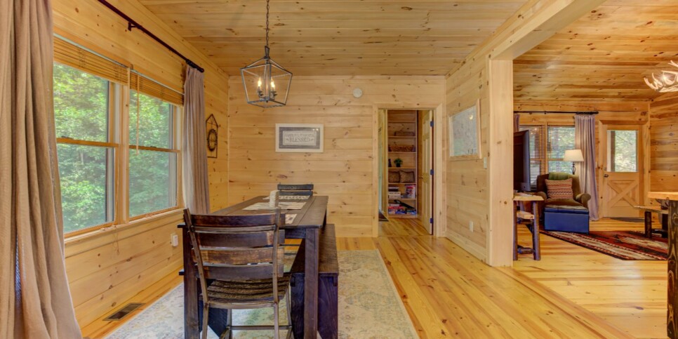 Blue Ridge - Four Seasons - Kitchen