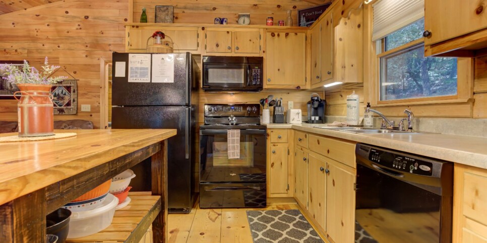 Blue Ridge - Four Seasons - Kitchen