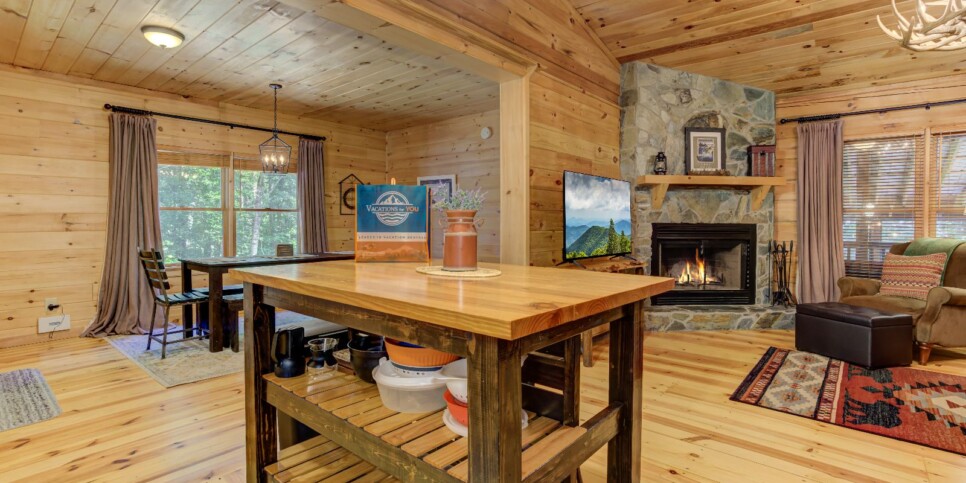 Blue Ridge - Four Seasons - Kitchen