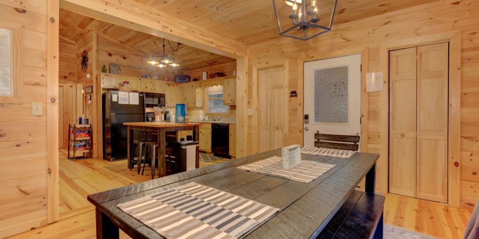 Blue Ridge - Four Seasons - Kitchen