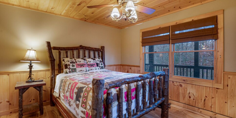 Blue Ridge - Mountain Therapy - Bathroom