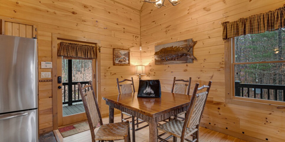 Blue Ridge - Mountain Therapy - Kitchen