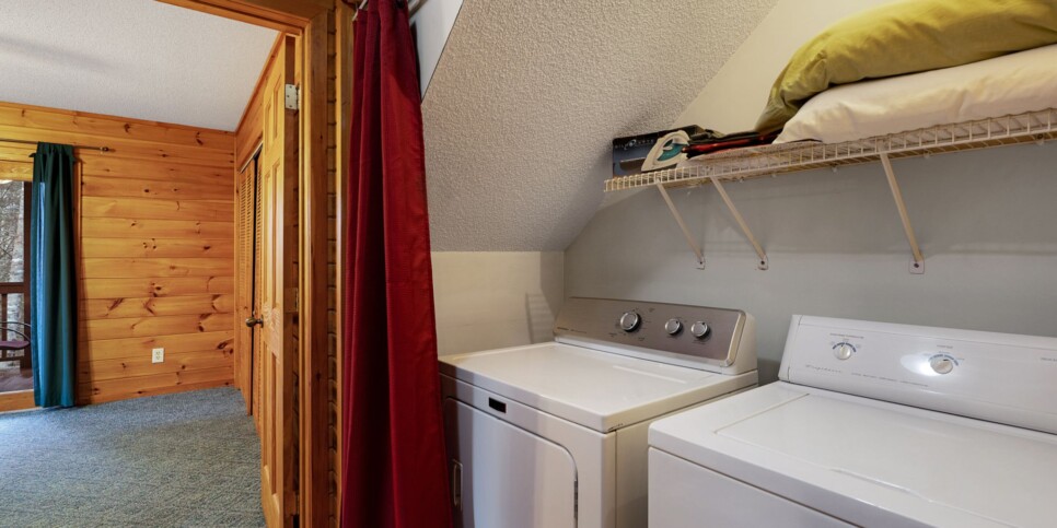 Blue Ridge - Peaceful Living - Laundry Room
