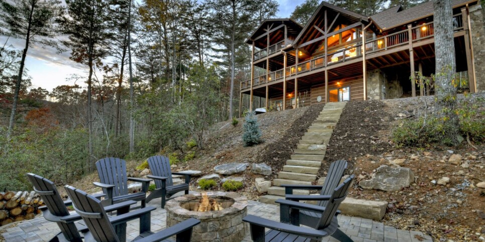 georgia-a-starry-night-exterior-13
