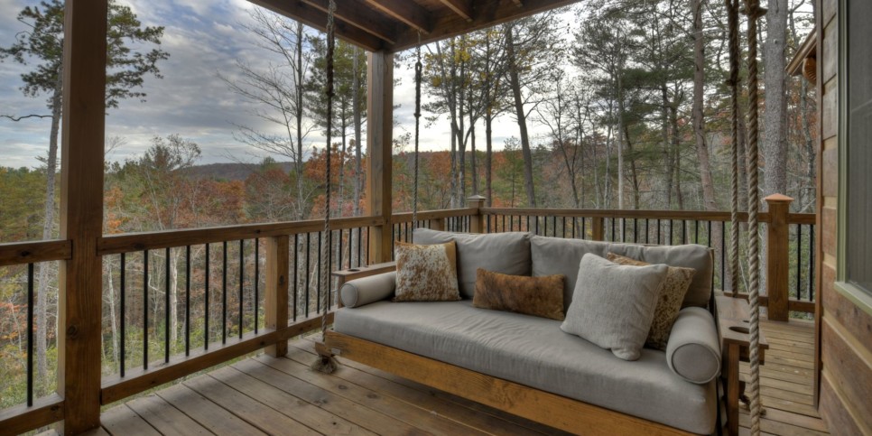 georgia-a-starry-night-exterior-3