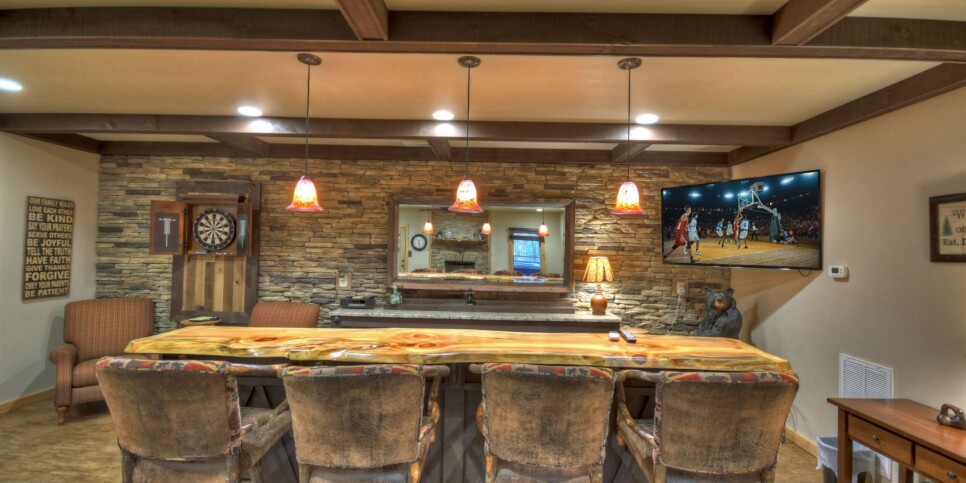 Mineral Bluff Cabin - 5 O'clock somewhere - Rec