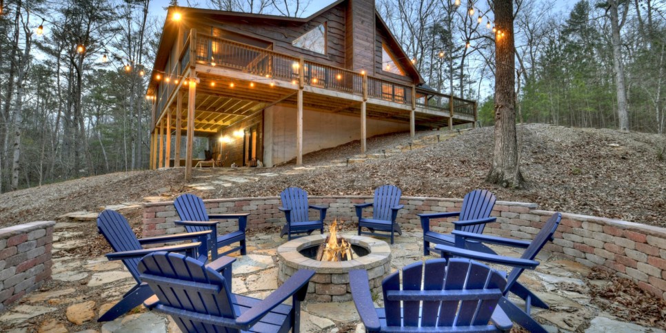 Mineral Bluff - S'mores Cabin - Exterior