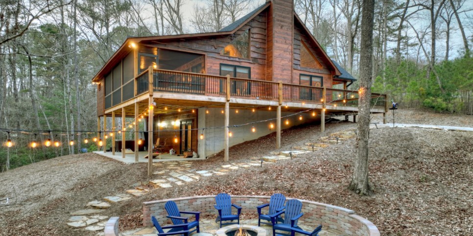 Mineral Bluff - S'mores Cabin - Exterior
