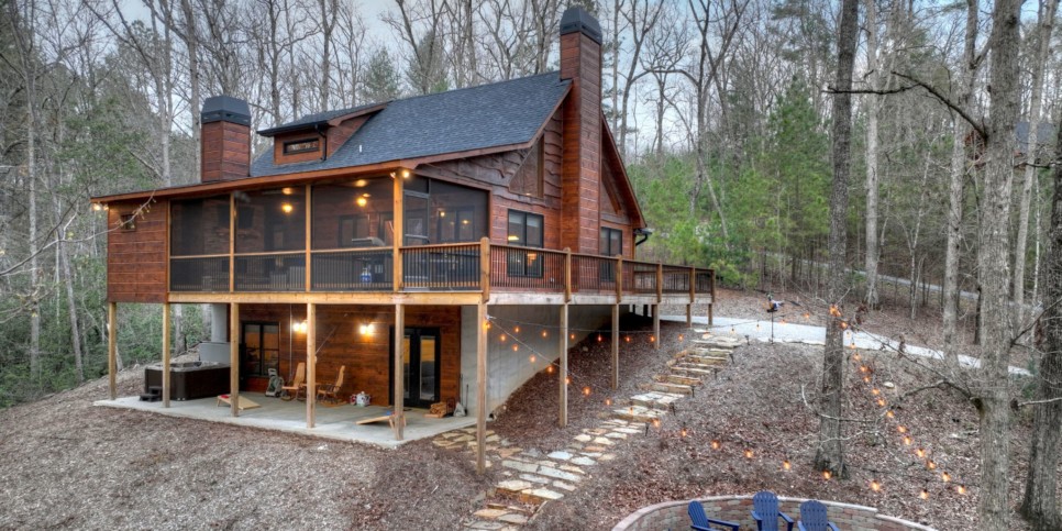 Mineral Bluff - S'mores Cabin - Exterior
