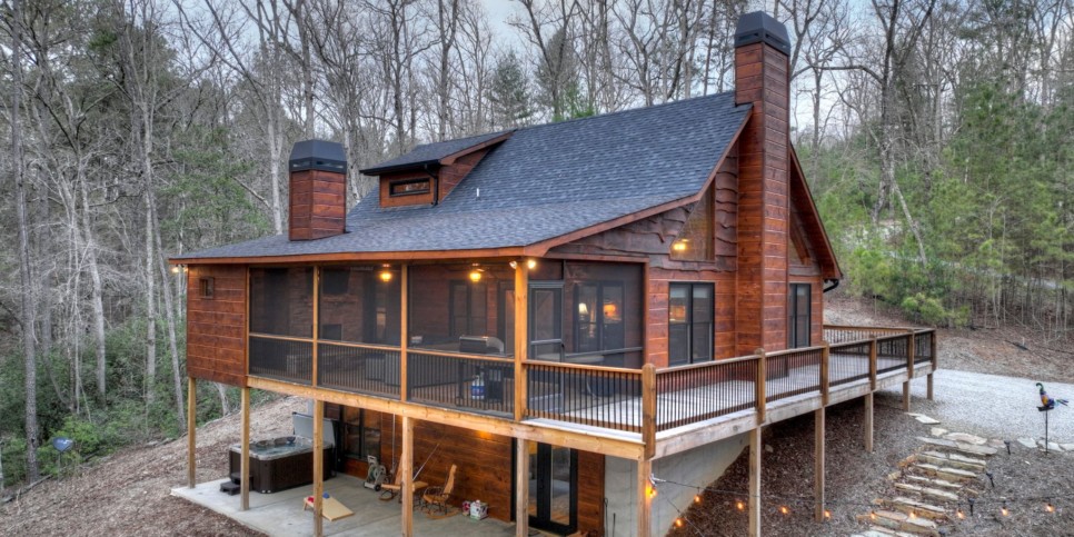 Mineral Bluff - S'mores Cabin - Exterior