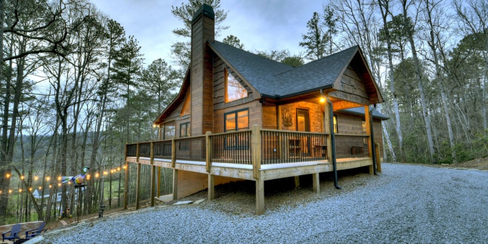 Mineral Bluff - S'mores Cabin - Exterior