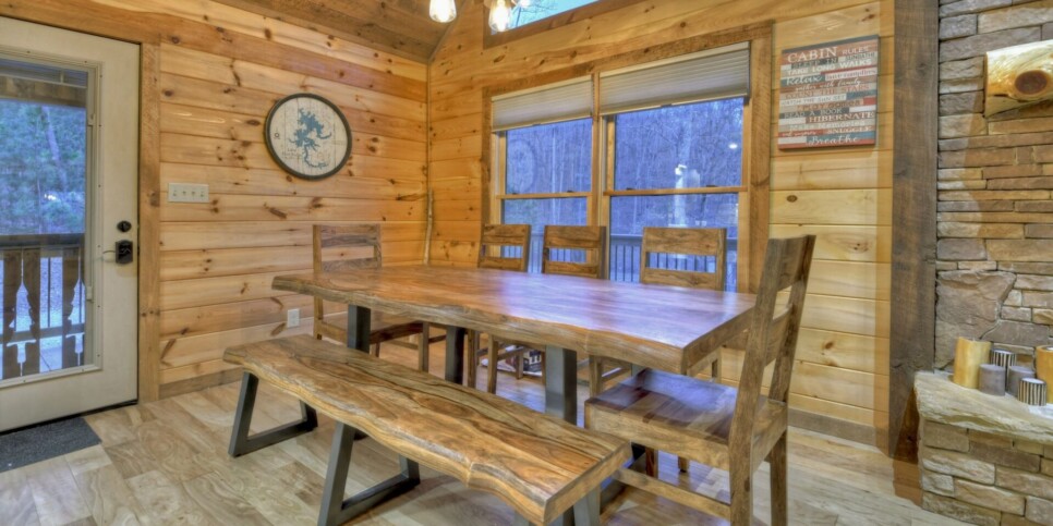 Mineral Bluff - S'mores Cabin - Kitchen