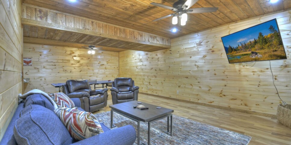 mineral-bluff-cabin-smores-cabin-rec-room-4