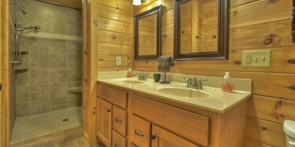 Mineral Bluff - Sweet Seclusion - Bathroom