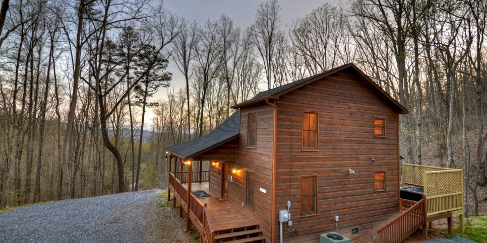 Morganton Cabin - Cardinal's Crossing - Exterior