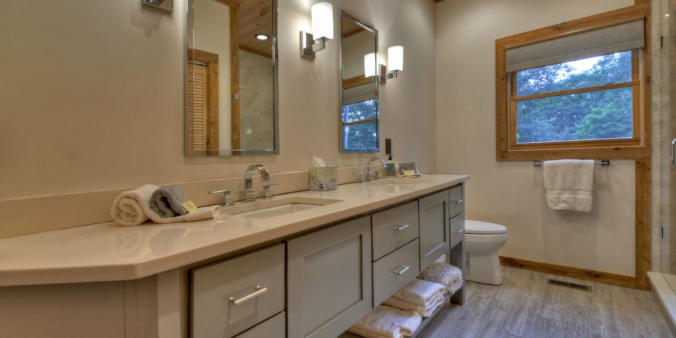 Morganton - Honey Hill - Bathroom