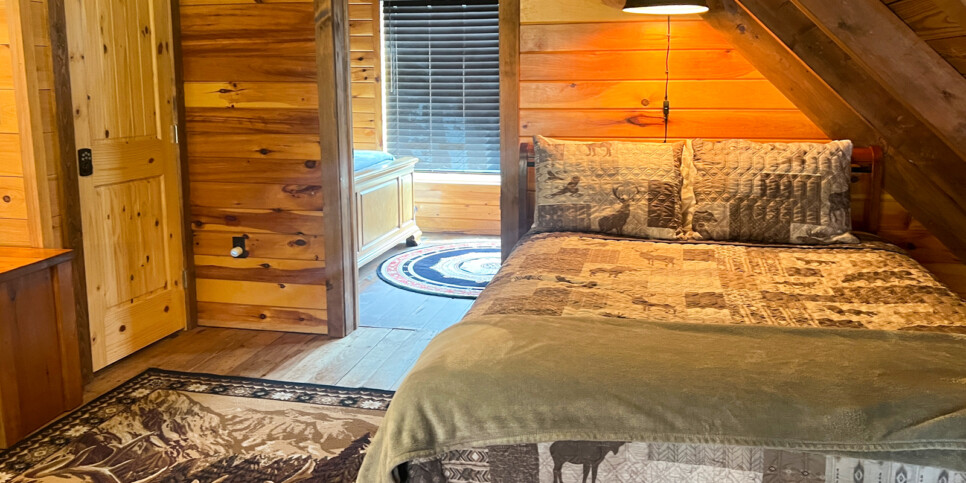 Morganton - Knotty Creek Retreat - Bedroom