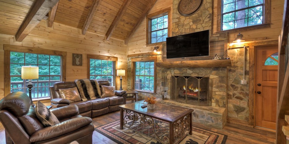 Morganton Cabin - Knotty Creek Retreat - Living Room