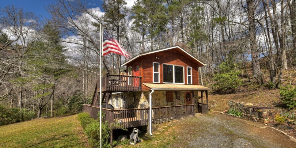 Morganton Cabin - Rental - Knotty Creek Retreat - Exterior
