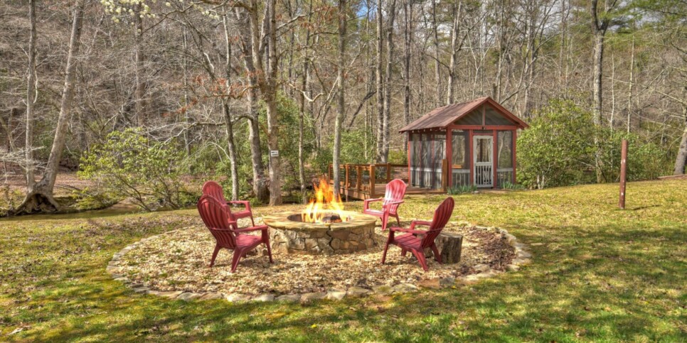 Morganton Cabin - Rental - Knotty Creek Retreat - Exterior