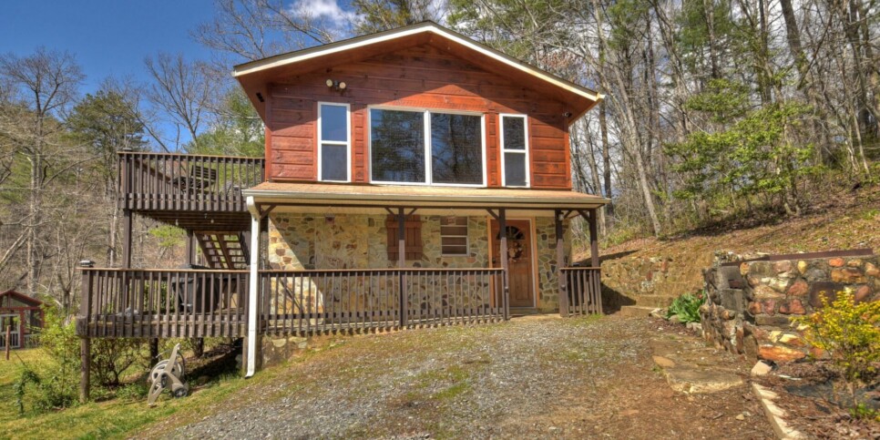 Morganton Cabin - Rental - Knotty Creek Retreat - Exterior