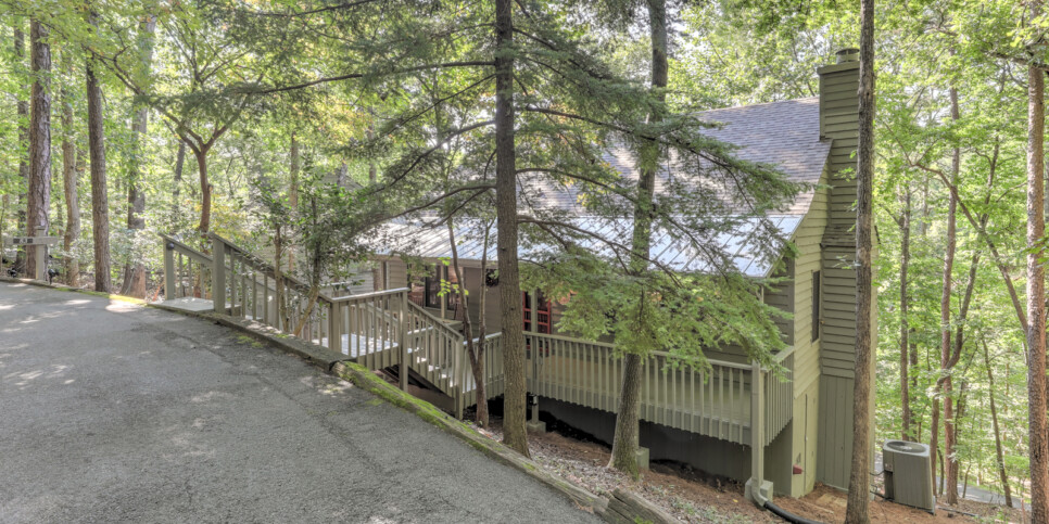 Big Canoe Reel Bliss Cabin Exterior