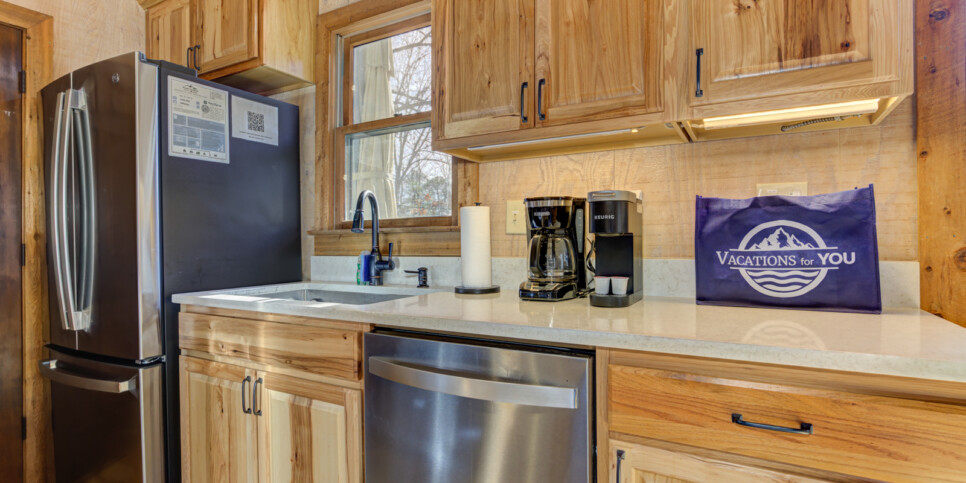 Big Canoe Reel Bliss Cabin Kitchen