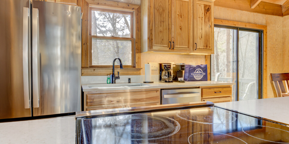 Big Canoe Reel Bliss Cabin Kitchen