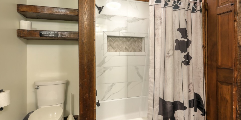 Big Canoe - Reel Bliss Cabin - Bathroom