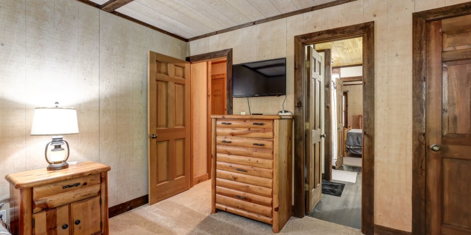 Big Canoe - Reel Bliss Cabin - Bedroom
