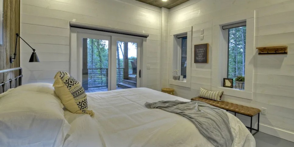 Blue Ridge - River Bend - Temp Bedroom